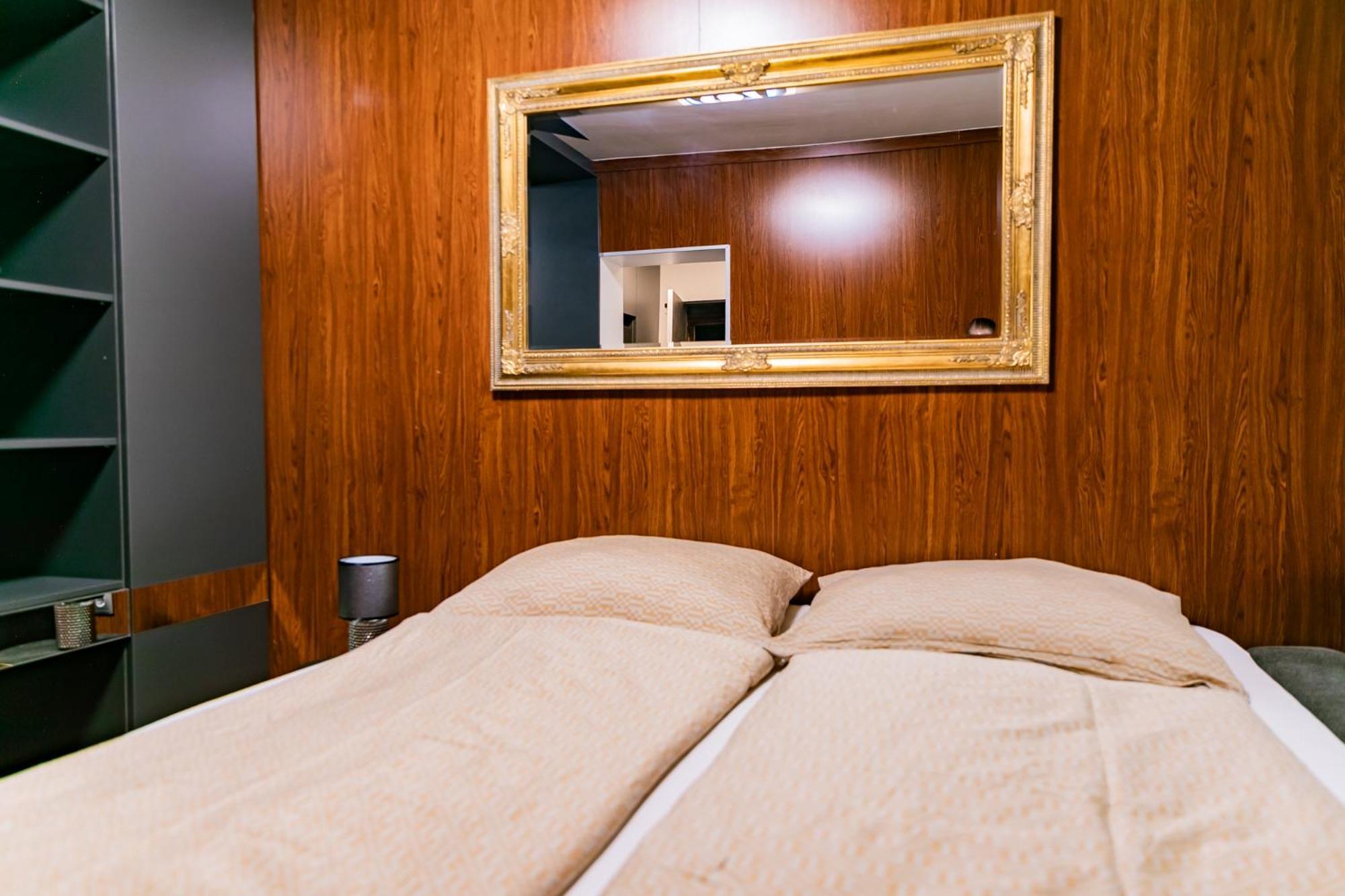 Motel 1 Dunaújváros Esterno foto